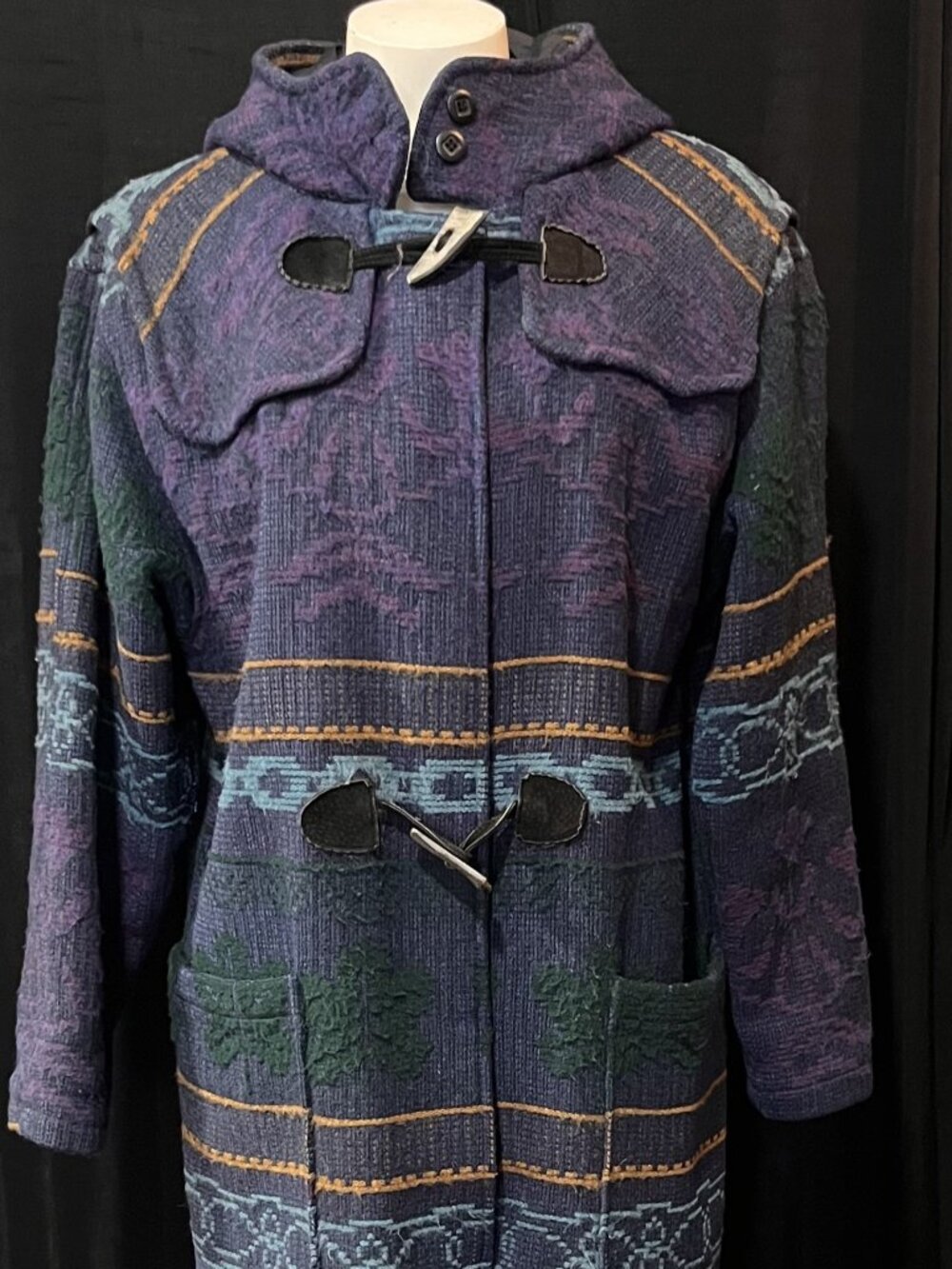 VTG Woolrich Woman Southwestern Tapestry Wool Toggle Coat USA Made MEdium